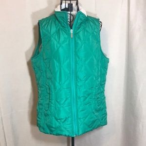 Jane Ashley green quilted vest   ~. M